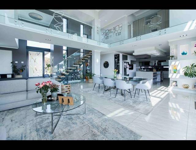 4 BEDROOM HOUSE FOR SALE IN COPPERLEAF ESTATE